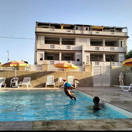 Rose E Mauris Isola di Capo Rizzuto